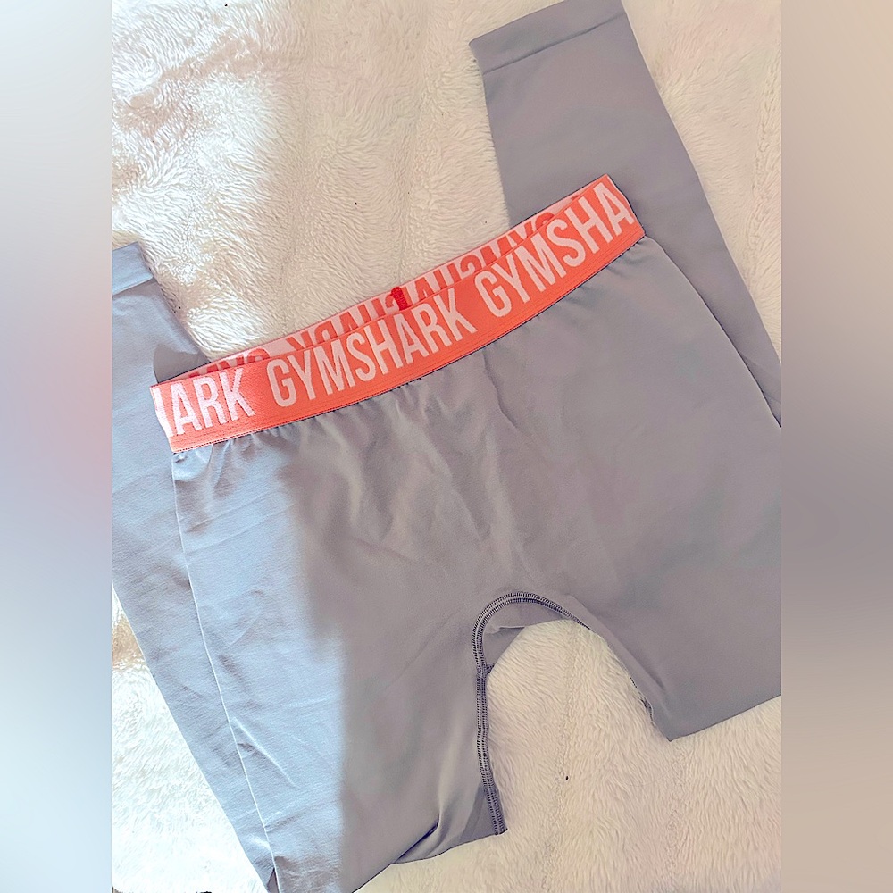 NWOT Gymshark leggings size Large